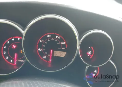 2004 Toyota Matrix Standard z USA, uszkodzony, nr VIN 2T1KR32E34C314097